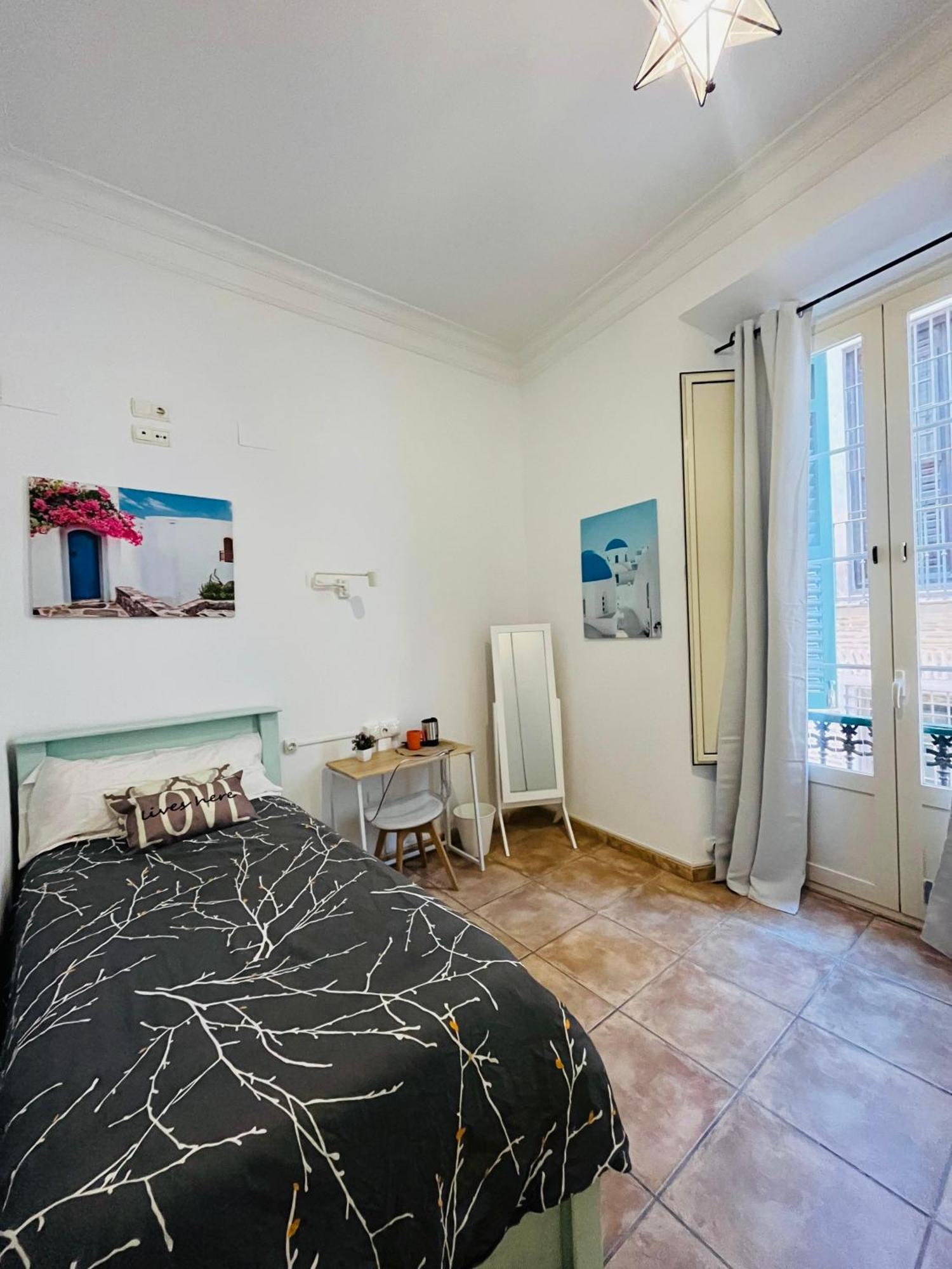 Malak-Rooms Malaga Exterior photo